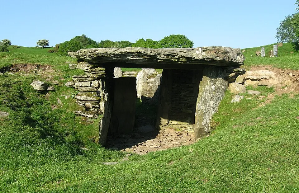 Capel Garmon Burial Chamber, Betws-y-Coed