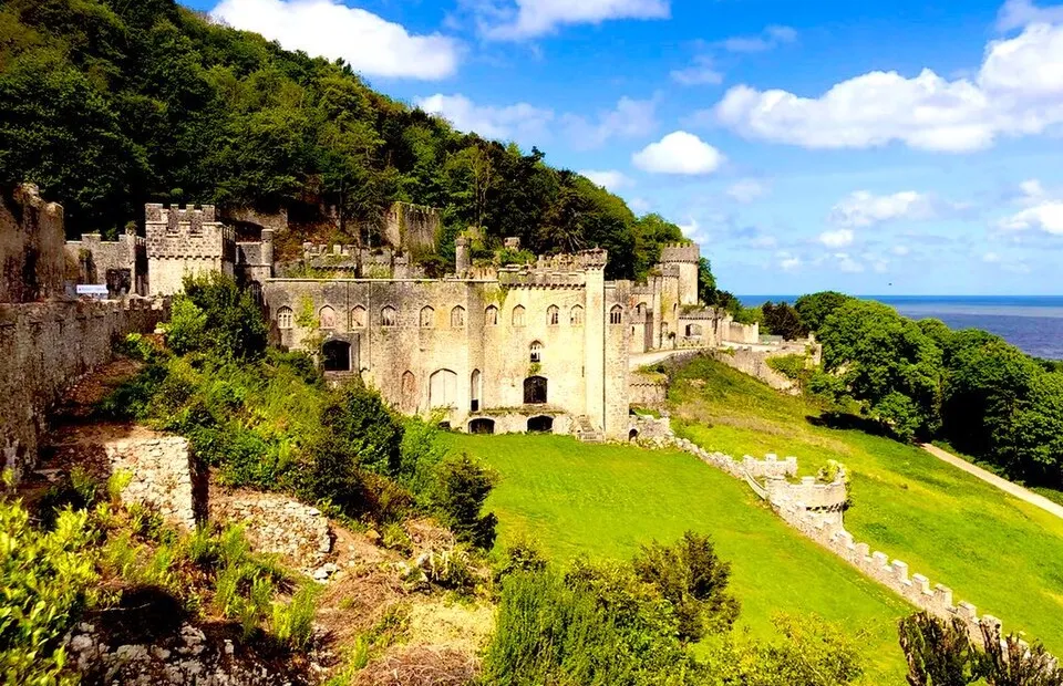 Gwrych Castle, Abergele