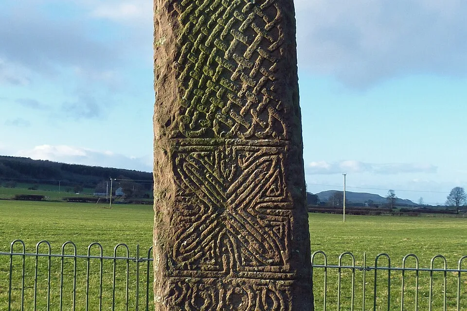Maen Achwyfan Cross — Tallest wheel-cross in Britain (c. 1000 AD)